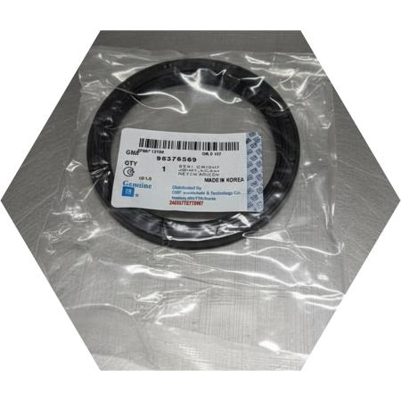 Новый задний сальник коленчатого вала готов к установке